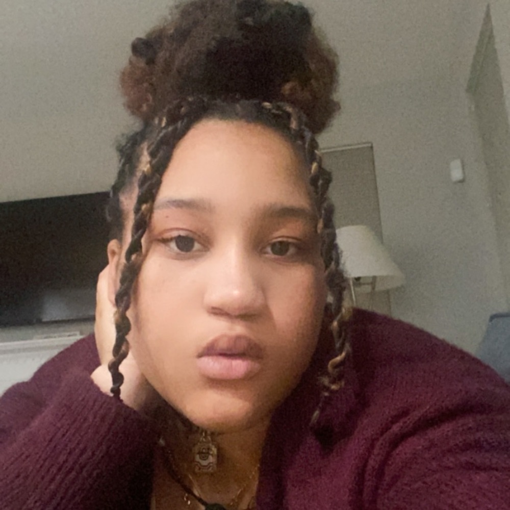 Meet your Posher, Marisa